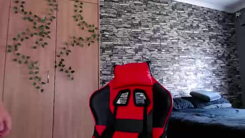 blueeyeboy0 online show from December 2025 07:45:02 AM