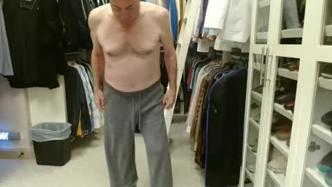 Snapshot of blueisles chatting on December 2024 11:42:02 AM blueisles online show from December 2024 11:42:02 AM