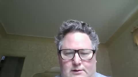 bluemoose70 online show from November 2025 05:47:01 PM