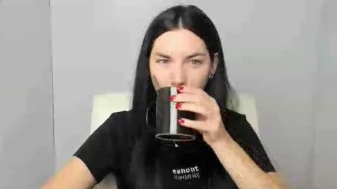 Kelly online show from September 2025 04:56:01 AM