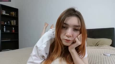 Snapshot of blush_lover chatting on October 2025 08:01:01 AM Kate online show from October 2025 08:01:01 AM