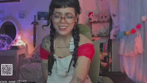 Snapshot of blushing_nymph chatting on September 2025 01:31:02 AM Im Nym Justa nymph on twitter and IG online show from September 2025 01:31:02 AM