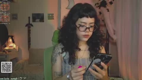 Snapshot of blushing_nymph chatting on October 2025 02:33:01 AM Im Nym Justa nymph on twitter and IG online show from October 2025 02:33:01 AM