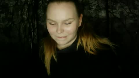 blushing_star online show from September 2025 04:12:01 PM