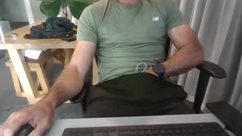 Snapshot of bob337733 chatting on April 2026 12:15:01 AM bob337733 online show from April 2026 12:15:01 AM