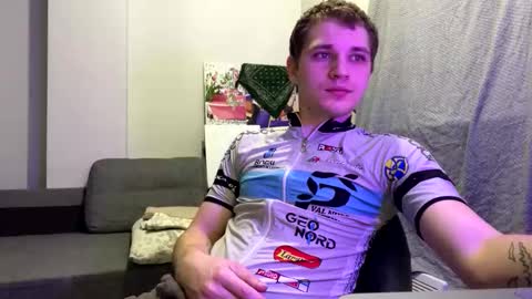 Snapshot of bob_bucks chatting on February 2026 07:28:01 PM bob_bucks online show from February 2026 07:28:01 PM