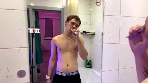 Snapshot of bob_bucks chatting on February 2026 11:03:01 PM bob_bucks online show from February 2026 11:03:01 PM