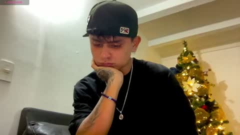 Bob  INDEPENDENT MODEL online show from December 2024 01:36:02 AM