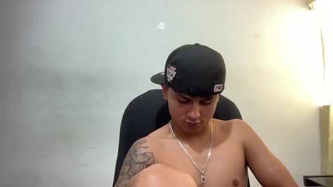 Bob  INDEPENDENT MODEL online show from December 2024 04:27:02 PM