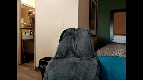 Snapshot of bobbiebone chatting on February 2026 06:01:02 PM bobbiebone and company online show from February 2026 06:01:02 PM