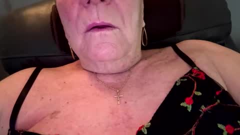 Snapshot of bobbiesucks69 chatting on September 2025 02:08:02 PM bobbiesucks69 online show from September 2025 02:08:02 PM