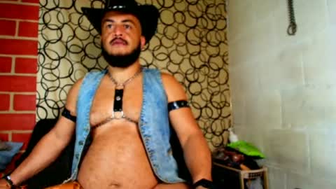 bobby_kbrera online show from June 2026 06:38:02 AM