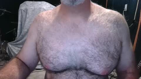 Snapshot of bobbyhill27b chatting on September 2025 04:41:01 PM BobbyHill27b online show from September 2025 04:41:01 PM