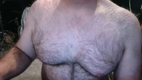 Snapshot of bobbyhill27b chatting on October 2025 02:29:02 PM BobbyHill27b online show from October 2025 02:29:02 PM