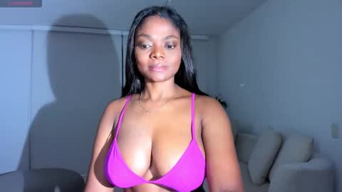 danna online show from October 2025 09:48:02 AM