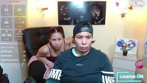 Paris online show from December 2025 03:34:01 AM