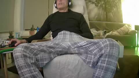 bomsay online show from February 2025 09:06:02 PM