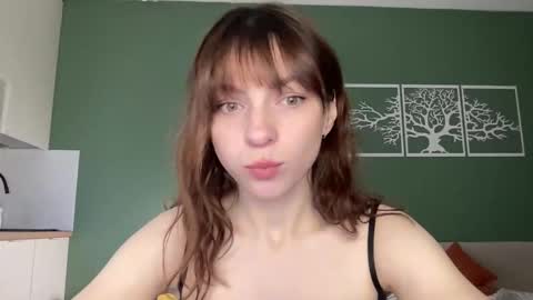 Snapshot of bonjourlabelle chatting on October 2025 03:07:01 PM Mary 3 live time content 18 online show from October 2025 03:07:01 PM