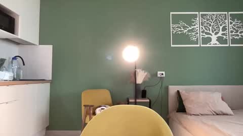 Snapshot of bonjourlabelle chatting on November 2025 10:48:02 AM Mary 3 live time content 18 online show from November 2025 10:48:02 AM