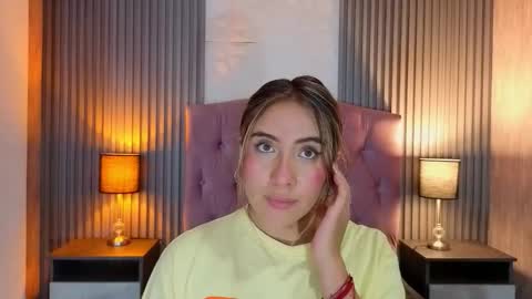 bonnali_lune online show from March 2026 10:13:01 PM