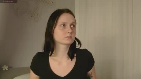 bonne_chance online show from November 2025 07:58:01 PM