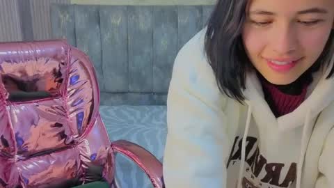 Bonnie  online show from April 2026 12:39:01 PM