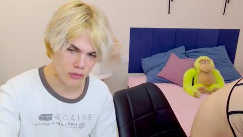 Jessy  Mark online show from September 2025 05:13:02 PM