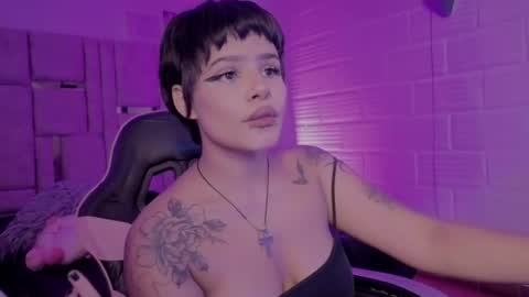 Snapshot of bonnie_anderson chatting on June 2026 09:05:02 PM Bonnie Anderson online show from June 2026 09:05:02 PM