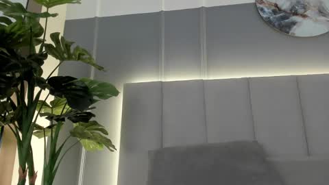 Bonnie online show from February 2025 02:27:02 AM