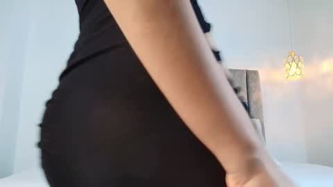 Bonnie online show from October 2025 06:44:02 AM