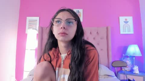 Snapshot of bonniepark_ chatting on December 2024 01:43:02 PM Bonnie online show from December 2024 01:43:02 PM