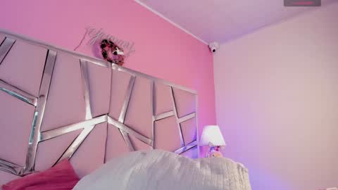 Snapshot of bonniepark_ chatting on December 2024 09:30:01 PM Bonnie online show from December 2024 09:30:01 PM