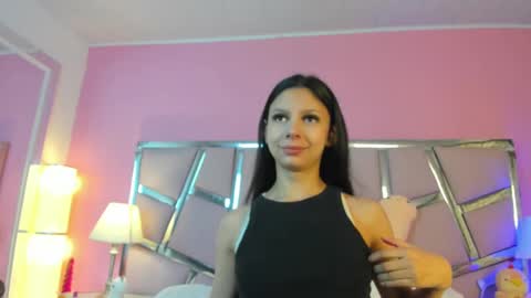 Snapshot of bonniepark_ chatting on February 2025 12:01:02 PM Bonnie online show from February 2025 12:01:02 PM