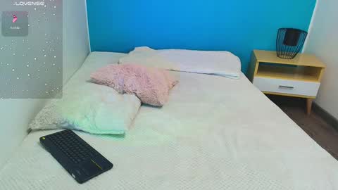 Bonnie  online show from January 2025 01:41:02 PM