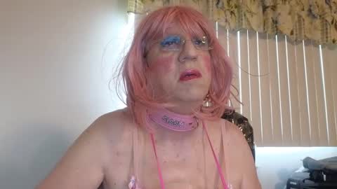 Snapshot of boobi2991 chatting on September 2025 09:58:02 PM sissy slut boobi online show from September 2025 09:58:02 PM