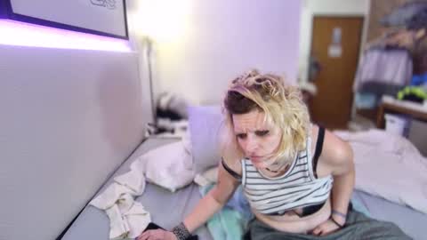 boobookittyfuxx online show from October 2025 01:50:01 AM