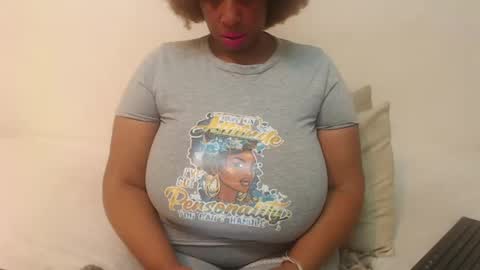 boobyqueen online show from February 2025 09:09:01 PM