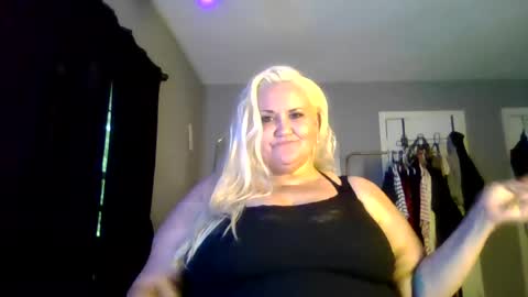 Snapshot of bookish_baddie chatting on June 2026 07:38:02 PM Ashlie Haines online show from June 2026 07:38:02 PM