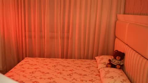 boootyfrytti online show from April 2026 08:42:02 PM