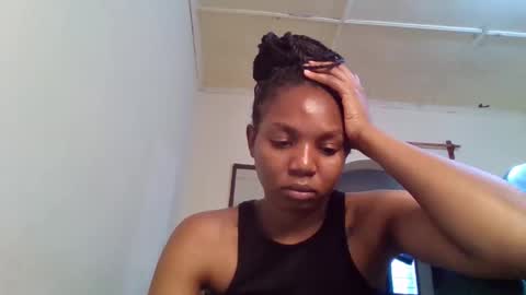 bootie_caramel online show from September 2025 09:14:01 AM