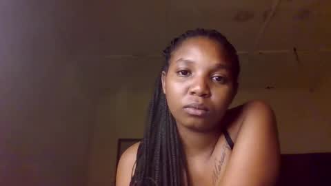 bootie_caramel online show from November 2025 06:52:02 PM