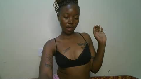 Snapshot of bootybabe0 chatting on February 2026 06:37:01 AM bootybabe0 online show from February 2026 06:37:01 AM