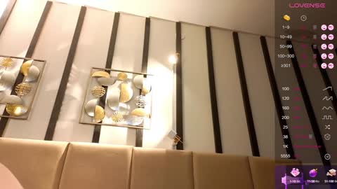 Snapshot of bootytrisha chatting on December 2024 06:11:02 AM Trisha online show from December 2024 06:11:02 AM