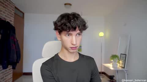 Bream online show from October 2025 11:38:02 AM