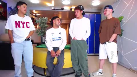 Snapshot of boschcz chatting on October 2025 04:13:01 AM THOMAS AND DAMIAND online show from October 2025 04:13:01 AM