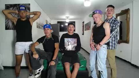 Snapshot of boschcz chatting on November 2025 06:06:01 PM THOMAS AND DAMIAND online show from November 2025 06:06:01 PM