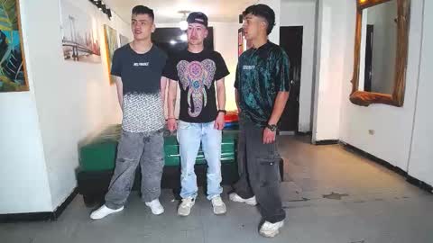 Snapshot of boschcz chatting on November 2025 05:44:02 PM THOMAS AND DAMIAND online show from November 2025 05:44:02 PM