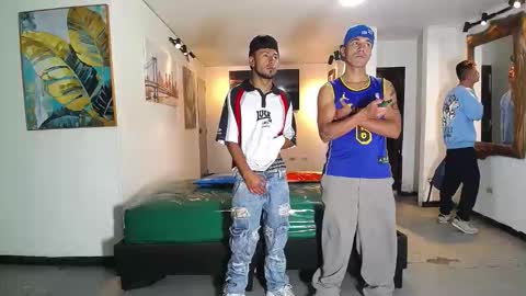 Snapshot of boschcz chatting on November 2025 06:01:02 PM THOMAS AND DAMIAND online show from November 2025 06:01:02 PM