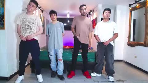 Snapshot of boschcz chatting on November 2025 06:40:01 PM THOMAS AND DAMIAND online show from November 2025 06:40:01 PM