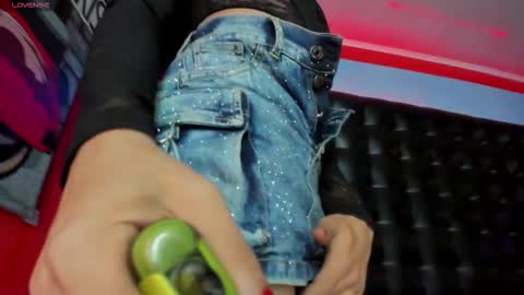 bouncing_bunnyxxx69 online show from November 2025 05:54:01 AM